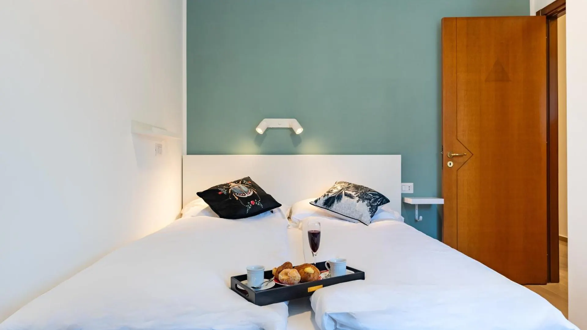 Bari Incanto - 3 Bedroom Apartment & Free Parking 0*,  イタリア